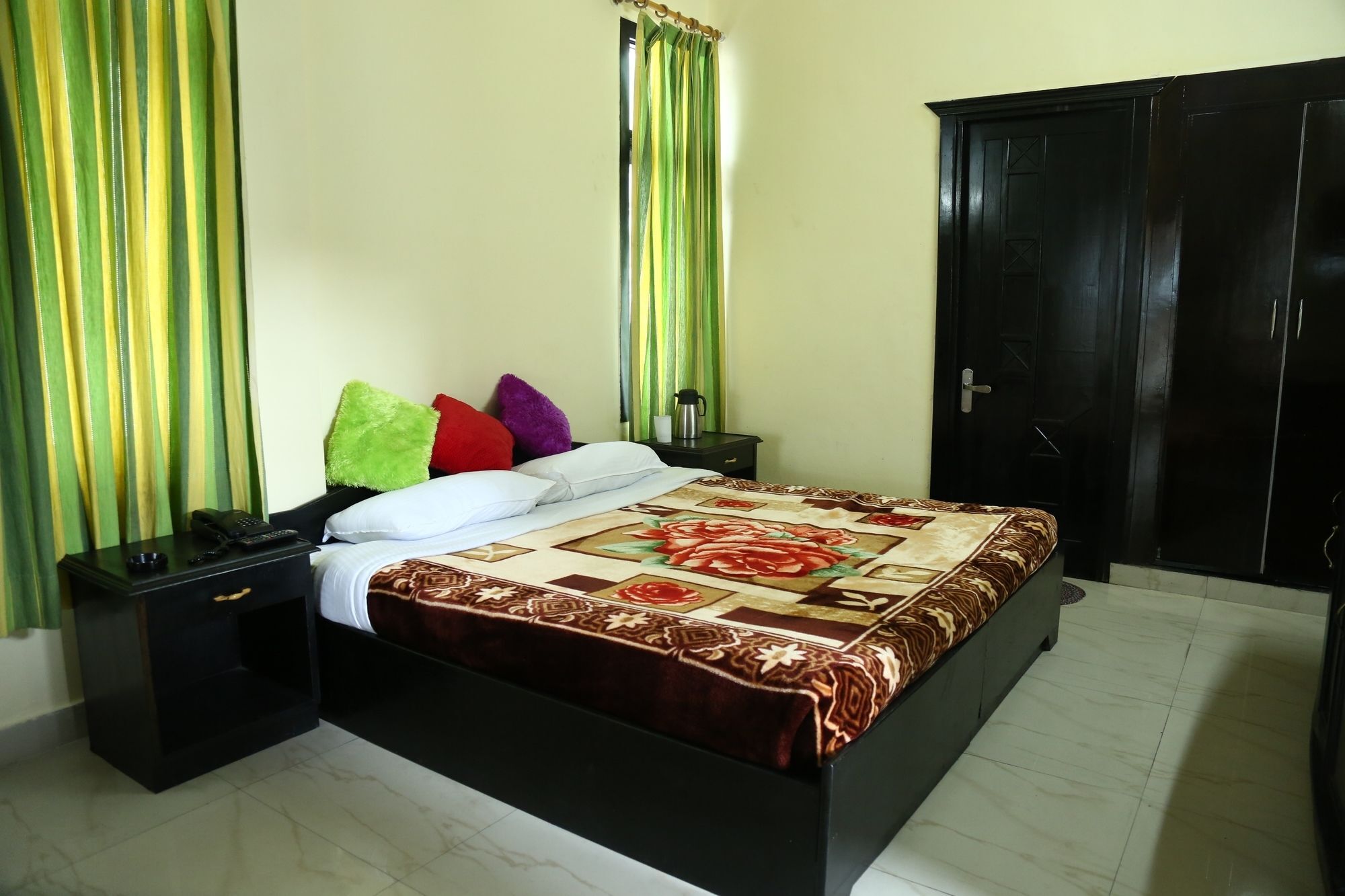 Oyo 5248 Surbee Resorts Mussoorie Exteriör bild